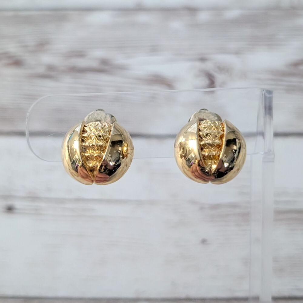 Vintage Clip On Earrings 5/8" Stylish Gold Tone with Design
